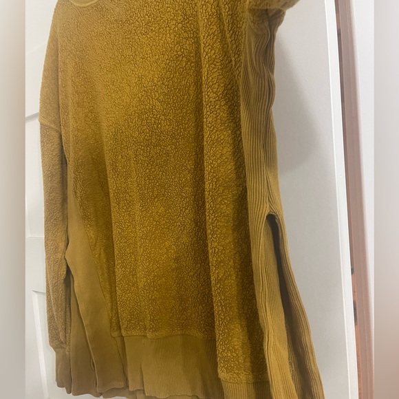 XS Aerie mustard colored chilled out sweatshirt! - Picture 3 of 4